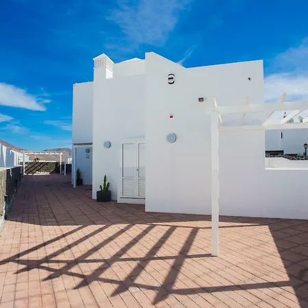 Ereza Amparo Villa