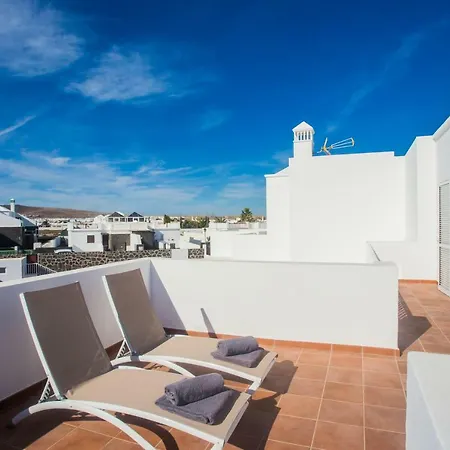 Ereza Amparo Villa *